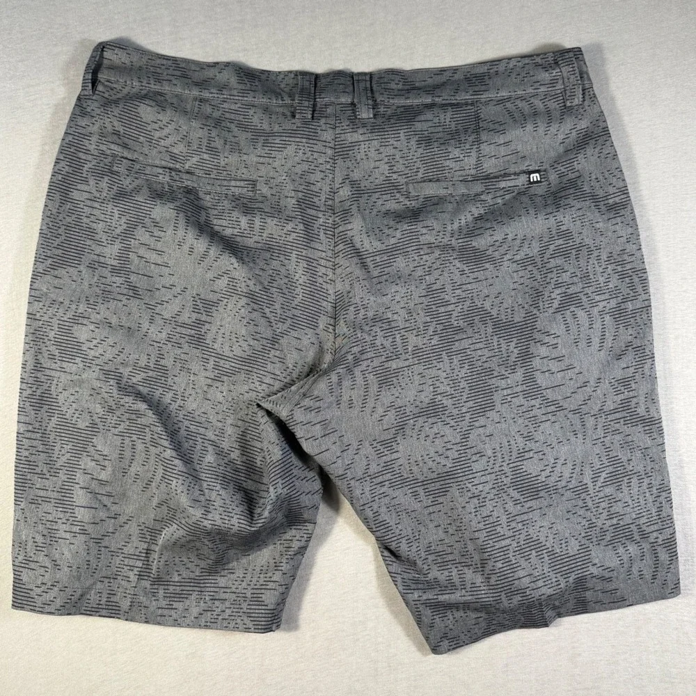 TravisMathew Mens Gray Tropical Palm Print Golf Shorts 36 Performance Stretch